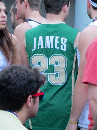 Illustration for article titled Tripping Basketballs: Hoopsters Are Alive And Well At The Ultra Music Festival